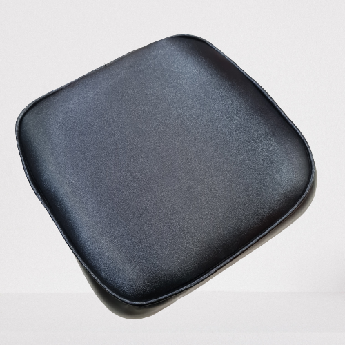 កៅអីធ្វើក្រចកពូកជ្រុង(ខ្មៅ) / foot spa stool