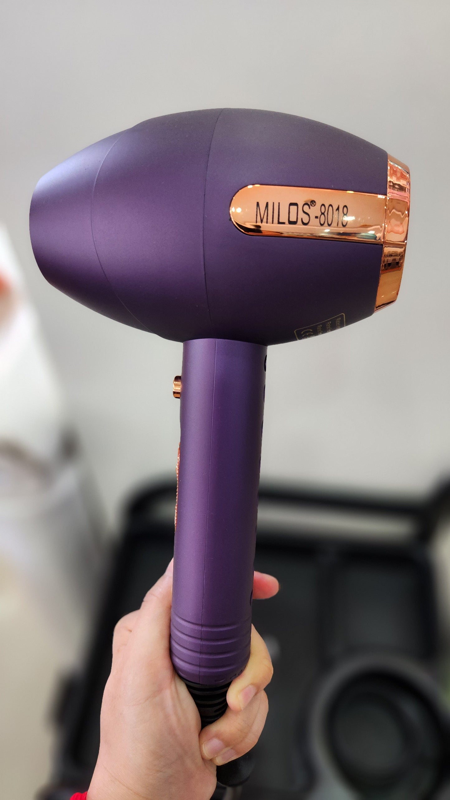 ម៉ាស៊ីនផ្លុំសក់(ស្វាយ) / Hair Dryer Milos8018
