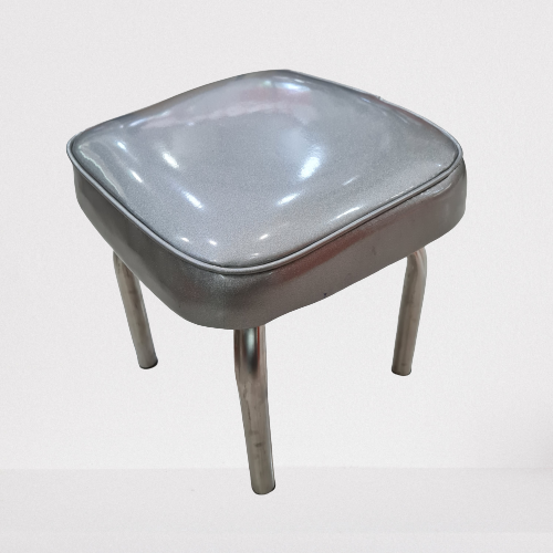 កៅអីធ្វើក្រចកជ្រុង(ប្រាក់) / foot spa stool